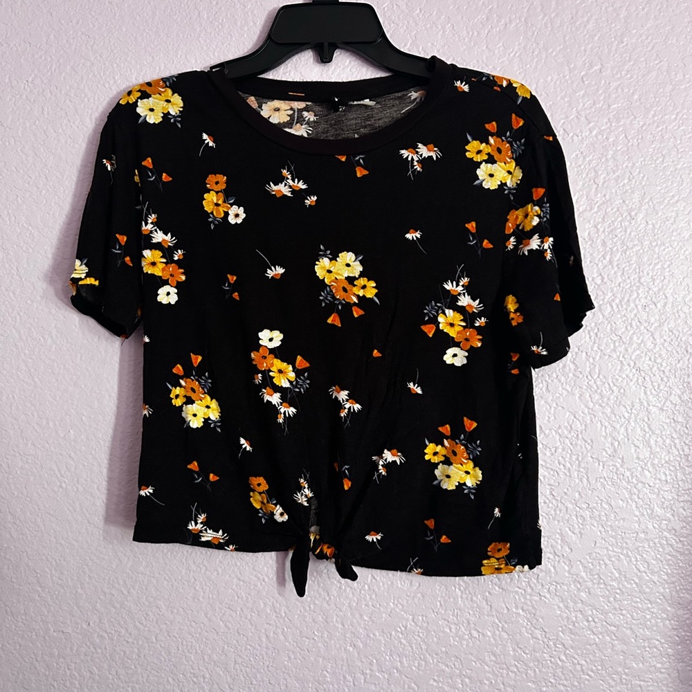 H&M Divided Floral Crop Top